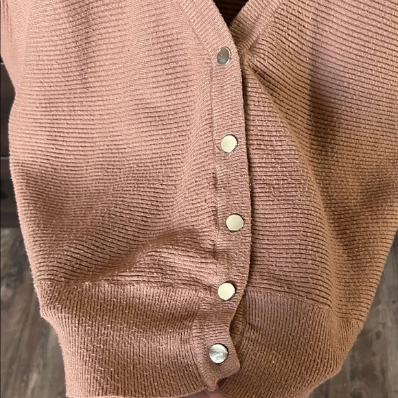 Tahari Camel Button-Up Women's Cardigan Very warm - Picture 4 of 7